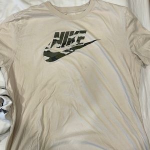 Nike t shirt